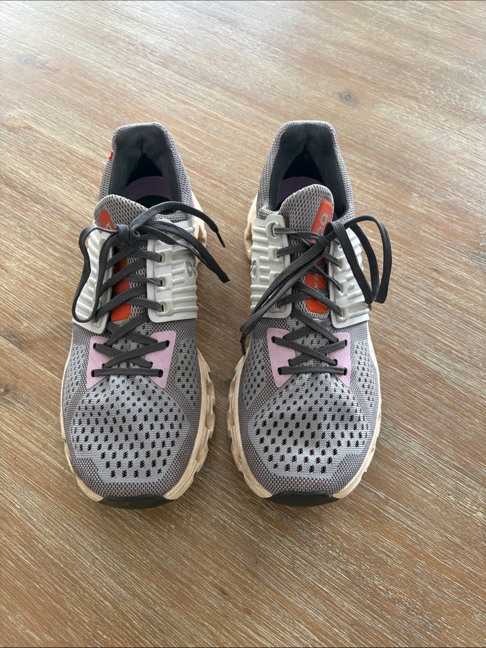 Preowned On Cloud Women’s Gray Running Sneakers CloudSwift Size 40 US 8.5